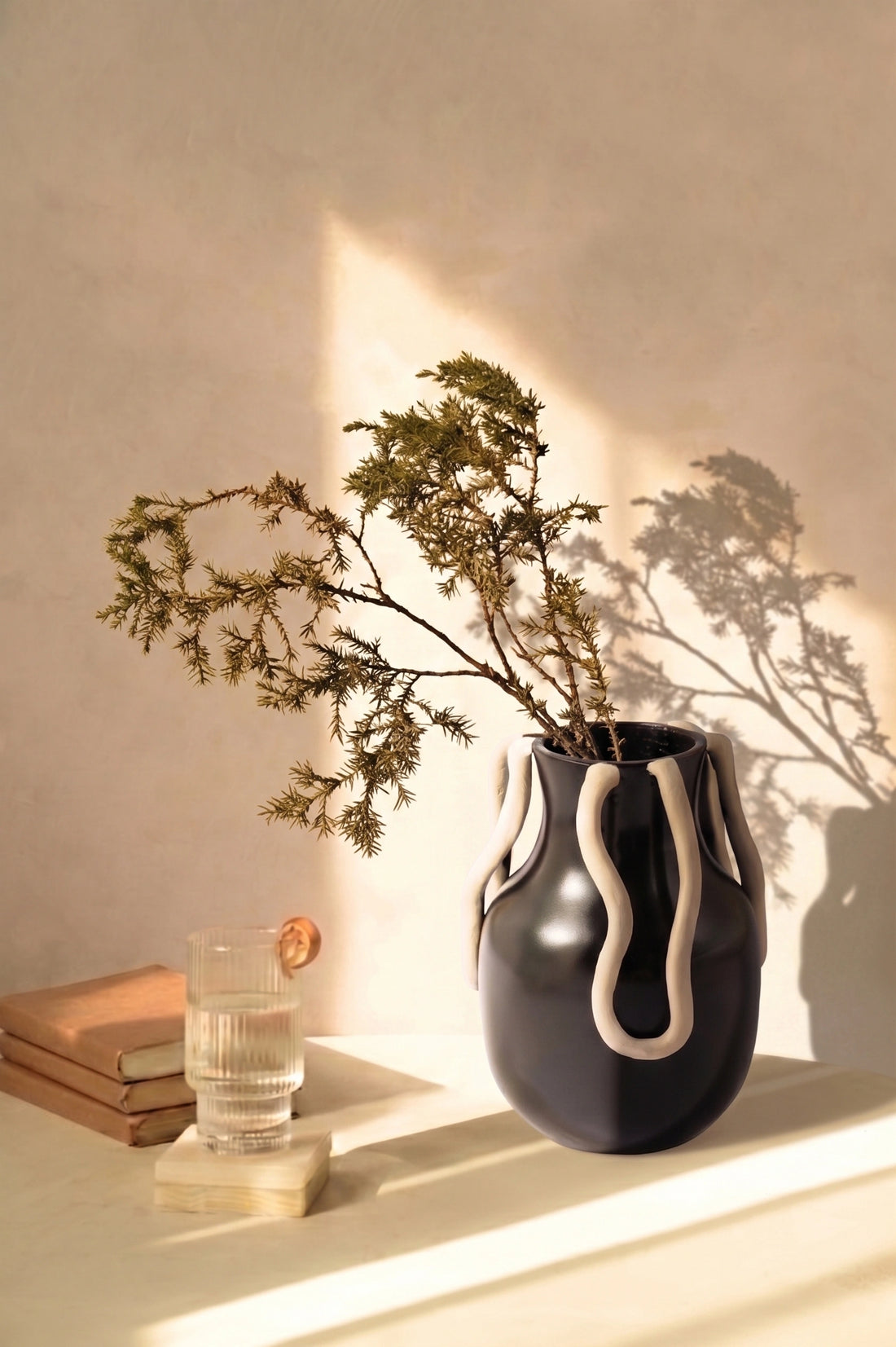 Velis Vase