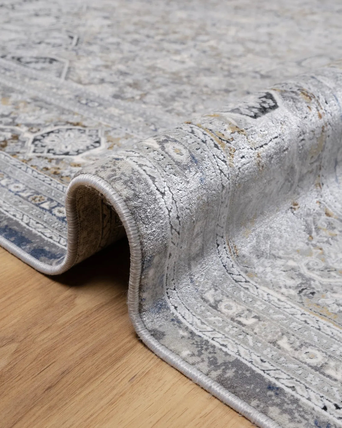 Assorted Blue Grey Classic Medallion Carpet