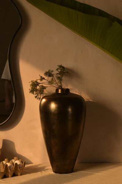 Caelum Vase