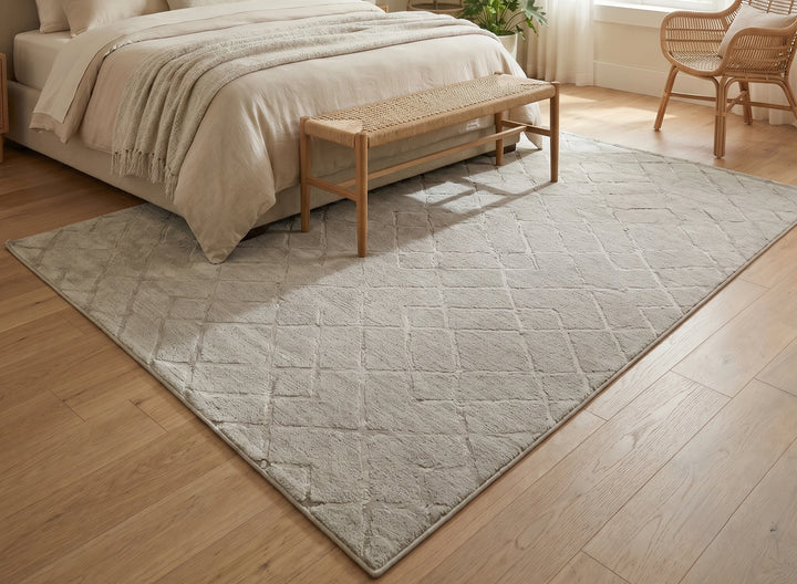 Ivory Textured Diamond Grid Contemporary Carpet