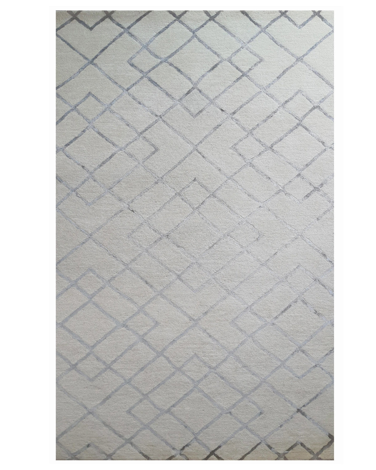 Minimalist Interlocking Diamond Pattern Carpet
