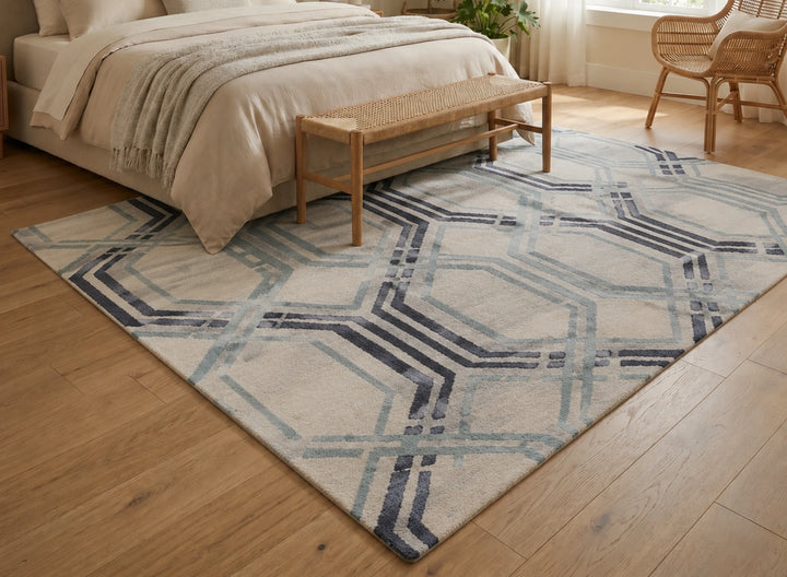 Modern Linear Hexagon Pattern Carpet