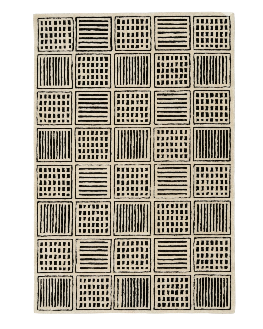 Modern Checkered Pattern Carpet – Beige & Black
