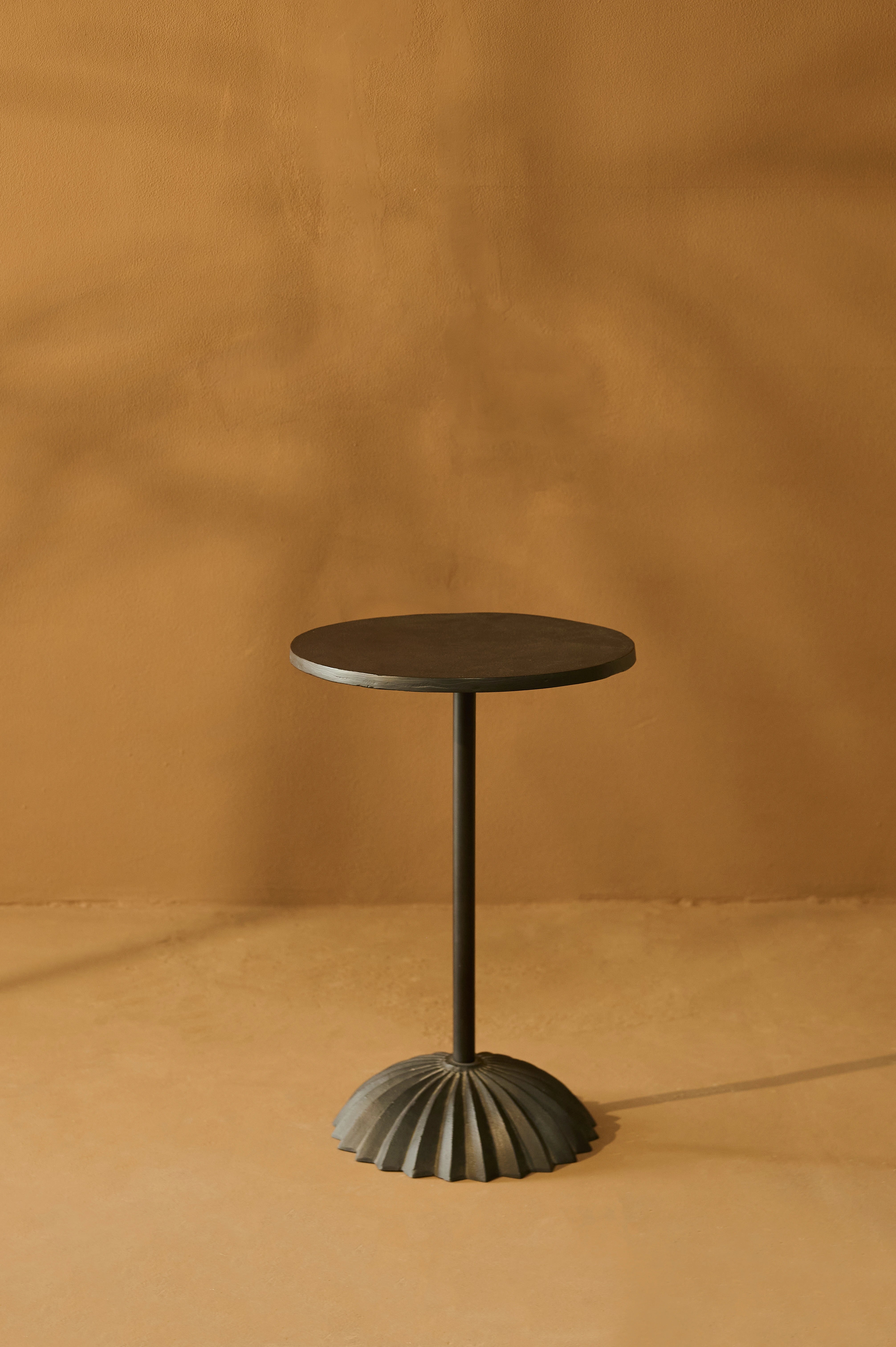 Eira Table
