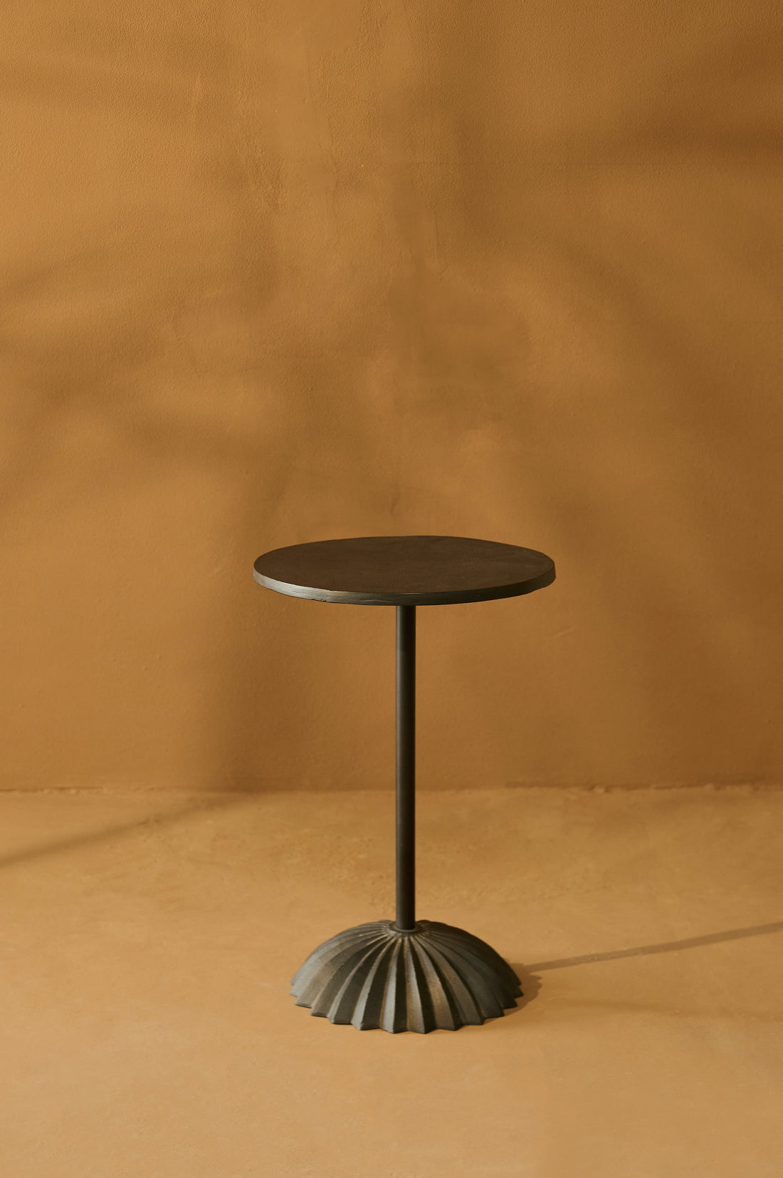 Eira Table