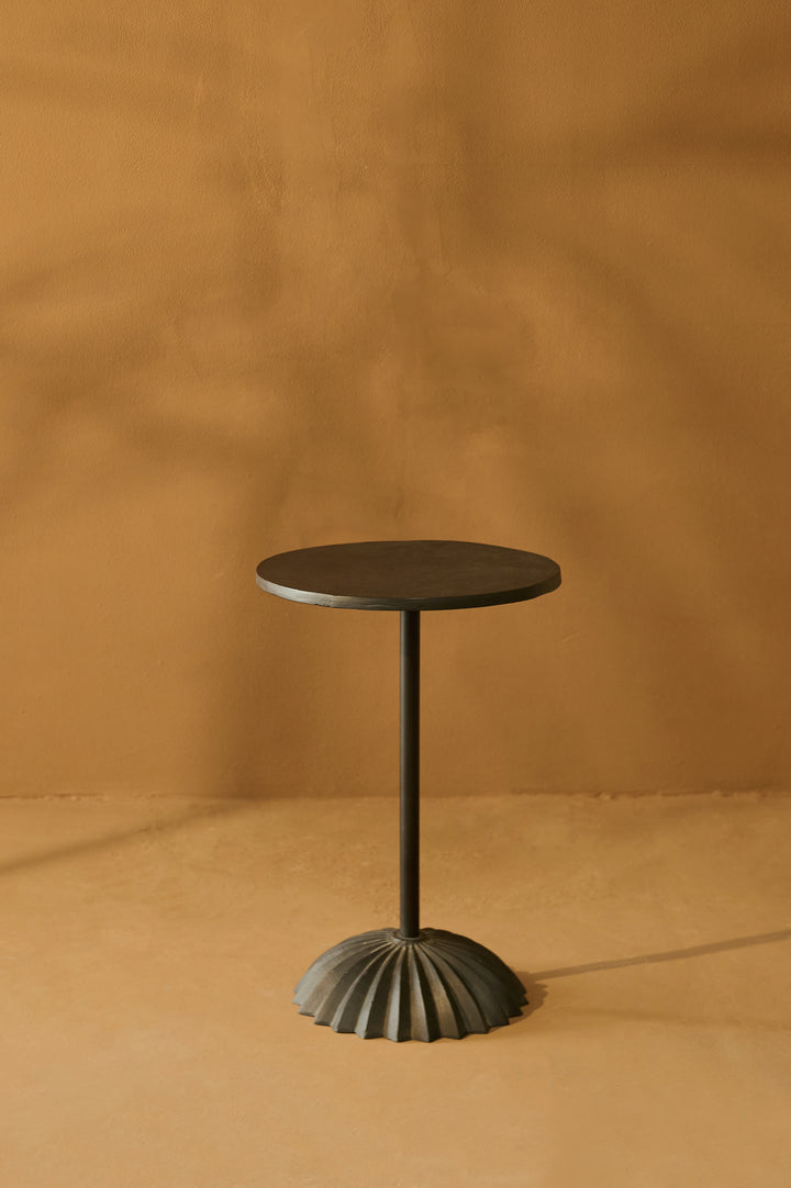 Eira Table