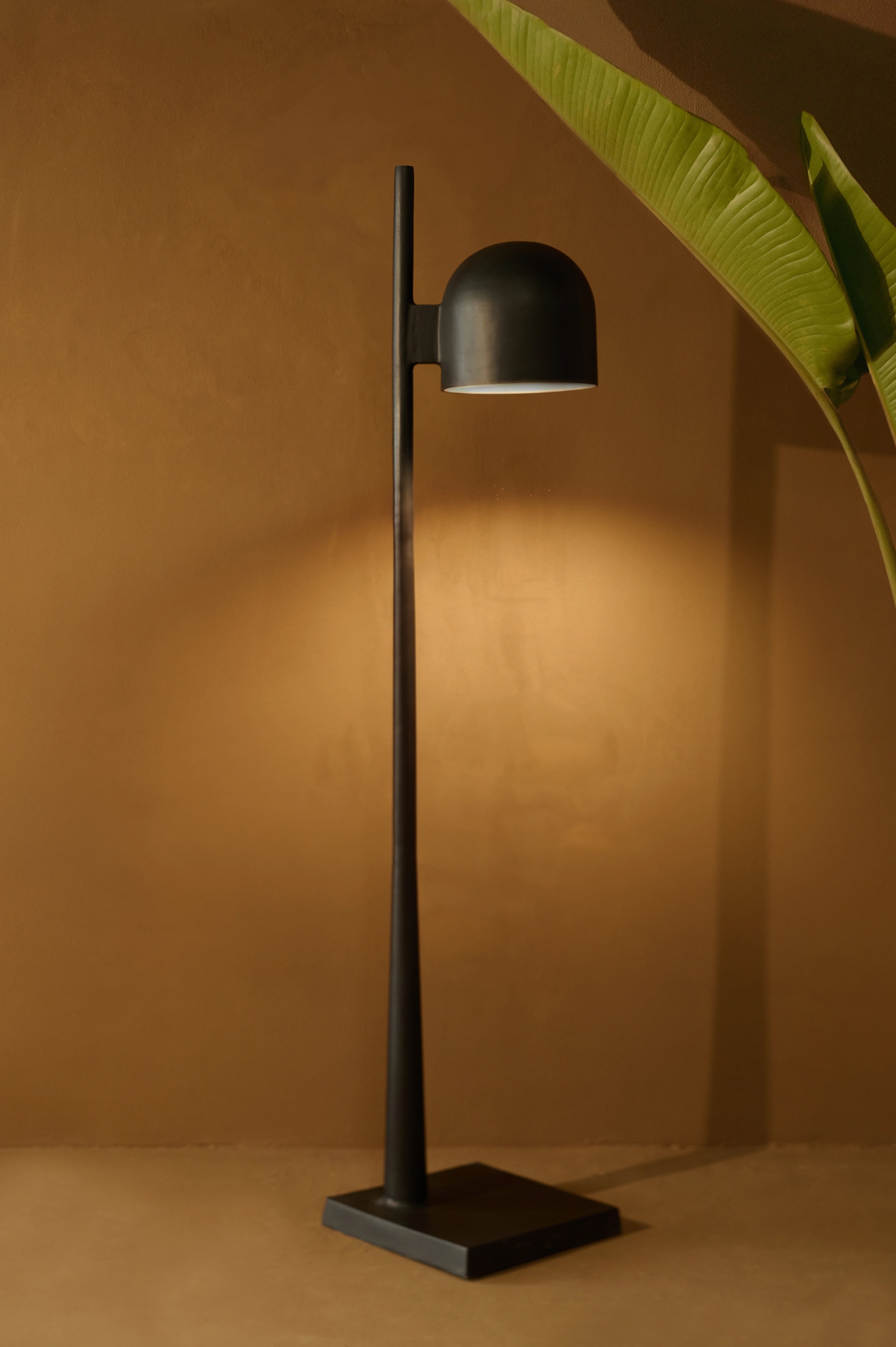 Vanta Floor Lamp
