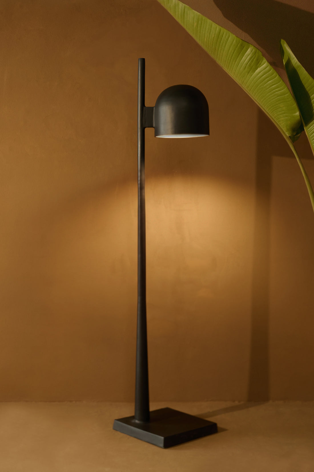 Vanta Floor Lamp