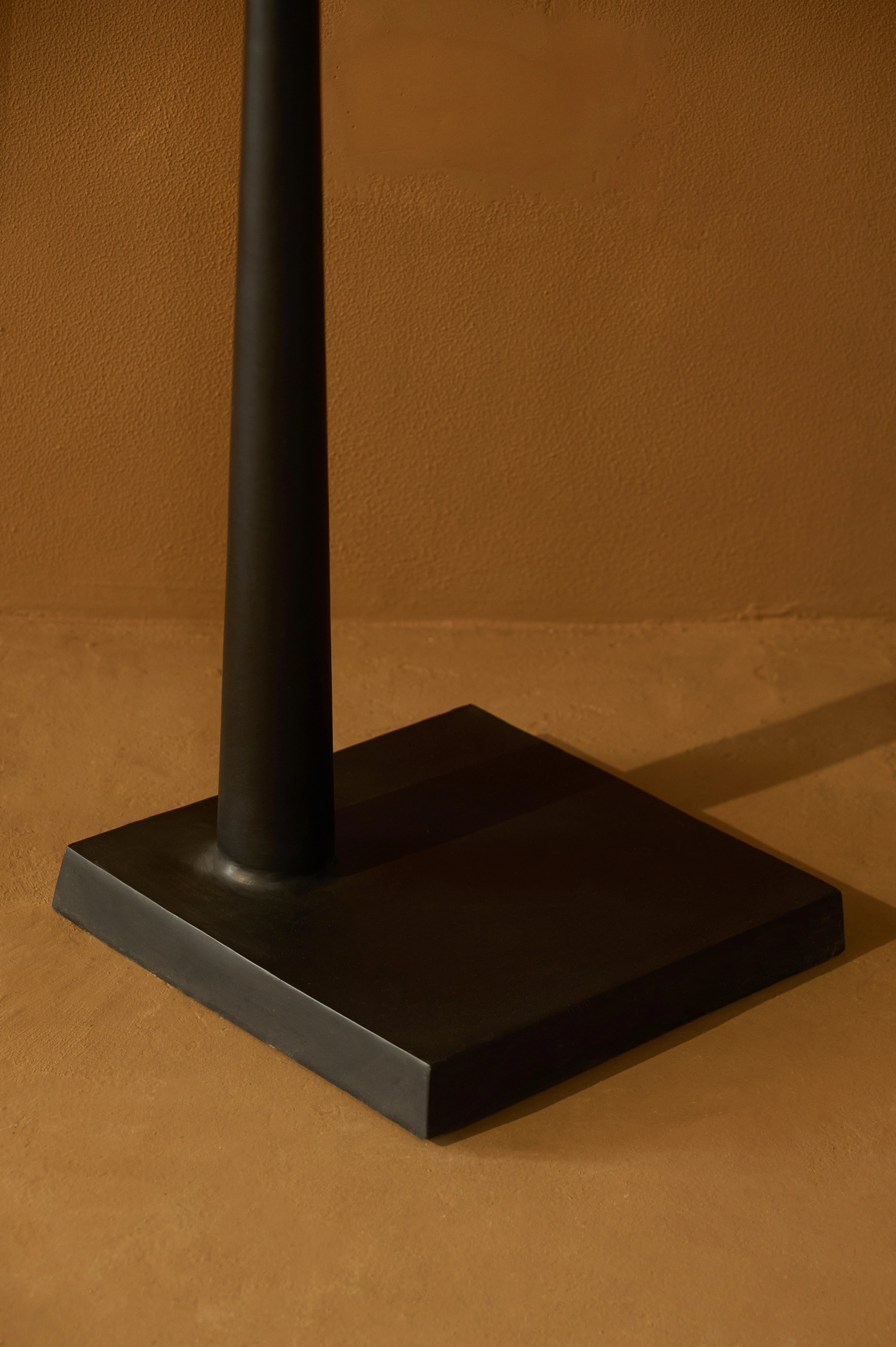 Vanta Floor Lamp